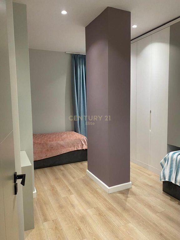 APARTAMENT 2+1+2 PER QIRA TEK RR KOSOVARVE