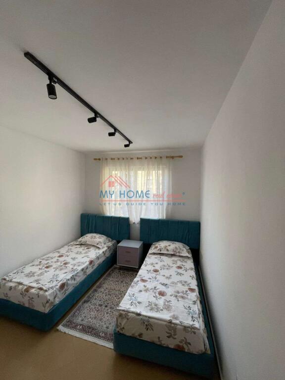 Apartament 2+1 me qera Qender Tirane