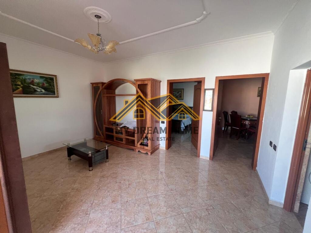 SHITET SHTEPI 3- KATESHE NE ARAPAJ, DURRES