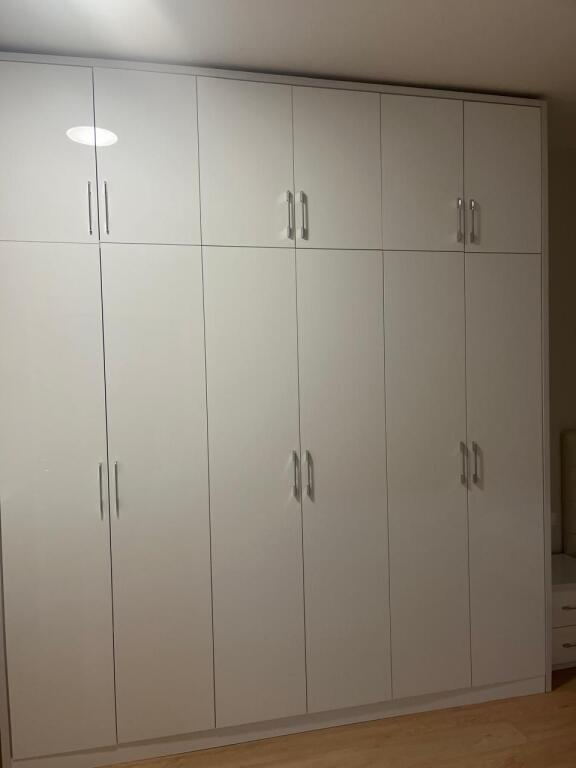 Complesso Magnet, 21 Dhjetori vendesi appartamento 2+1+2 in vendita (242.000 euro)