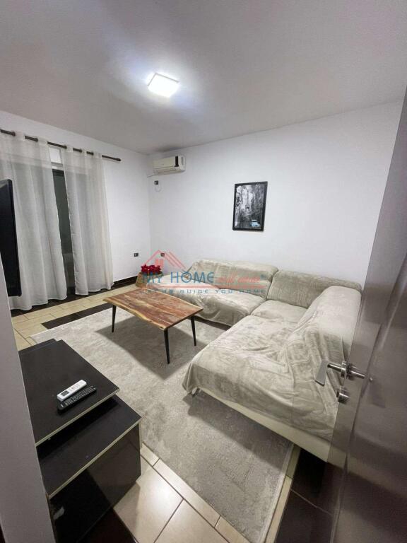 Apartament 1+1 me qira te Rruga e Durresit ne Tirane