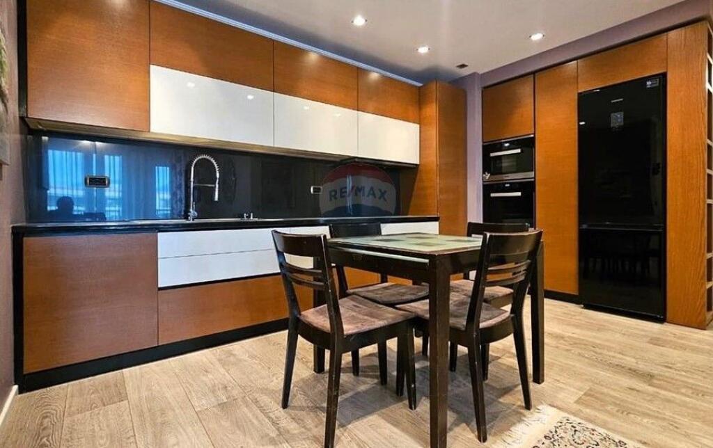 Apartament 3+1+2 ne shitje perballe Delijorgjit! ID: 530181081-344