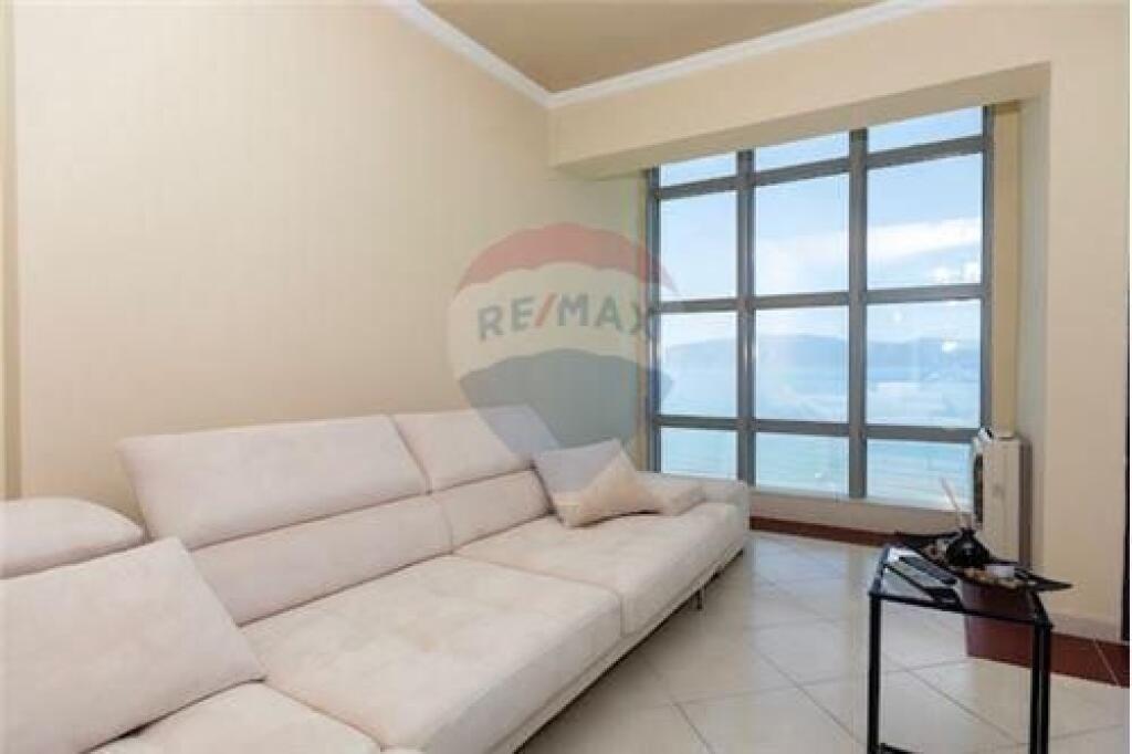 🏡 Apartament Luksoz 2+1+2 – Lungomare, Vlorë