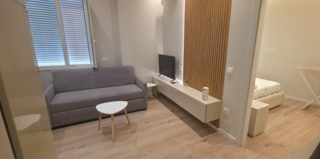 🏠 Appartamento 1+1 in affitto – Via Dibrës (vicino Hotel Stela)