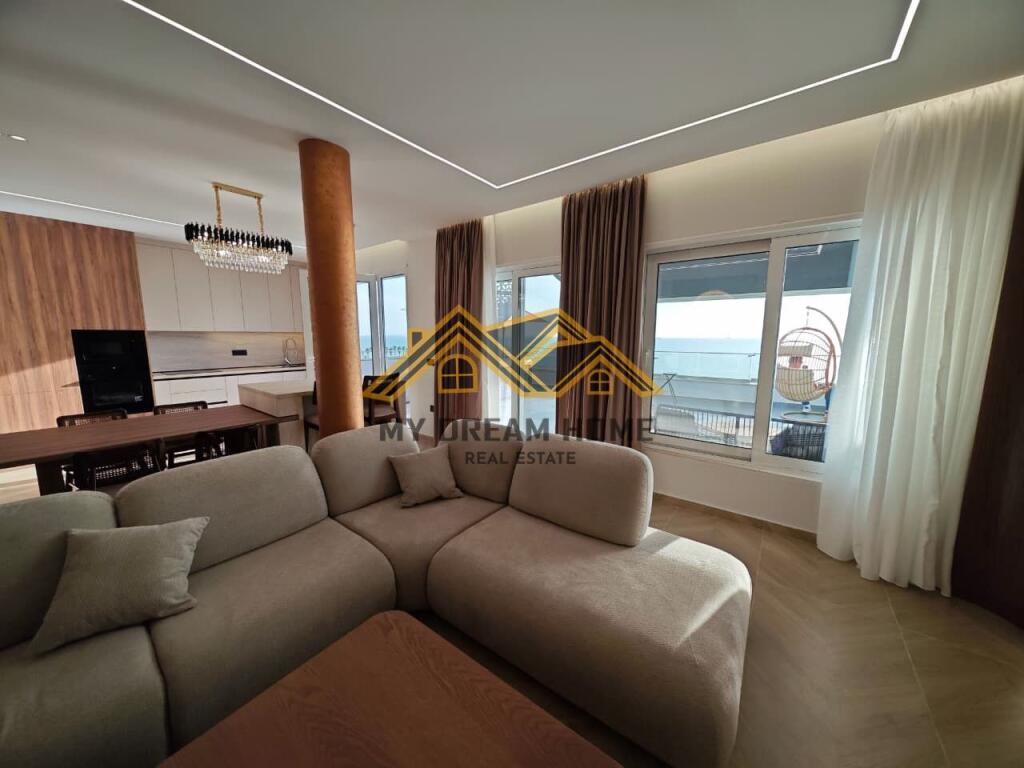 SUPER PAPAFINGO ME PAMJE DETI VIJE E PARE NE PLAZH PER SHITJE !