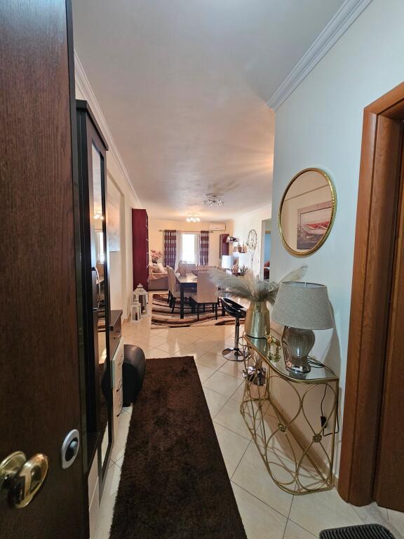 Shitet Apartament 2+1+2 ne Sarande 104m2