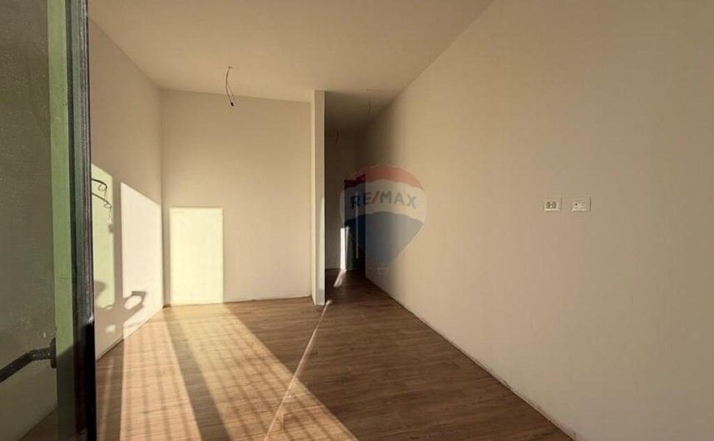 PARK AVENUE,Shesim 2+1+2 +Verande ID: 530261047-97