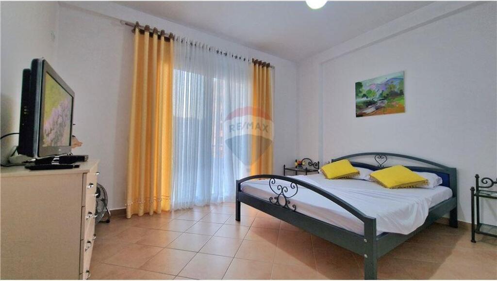 Apartament 2+1 me qera tek Rr. e Cipajve,Vlore