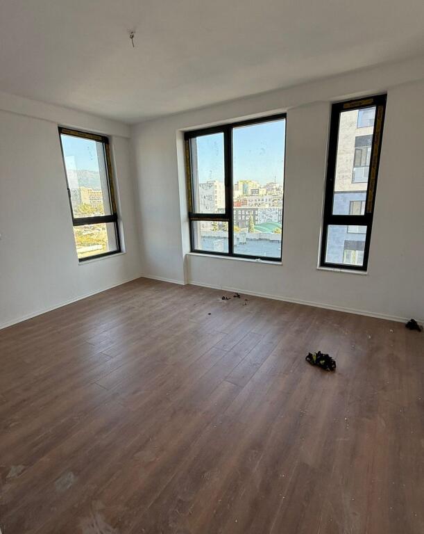 📌 Zyrë 2+1 me qira -Jordan Misja