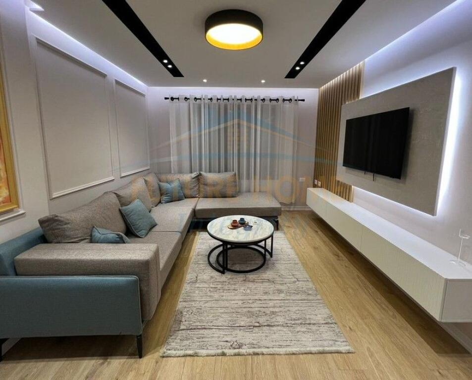 Qera, Apartament 2+1, Oxhaku, Tiranë.