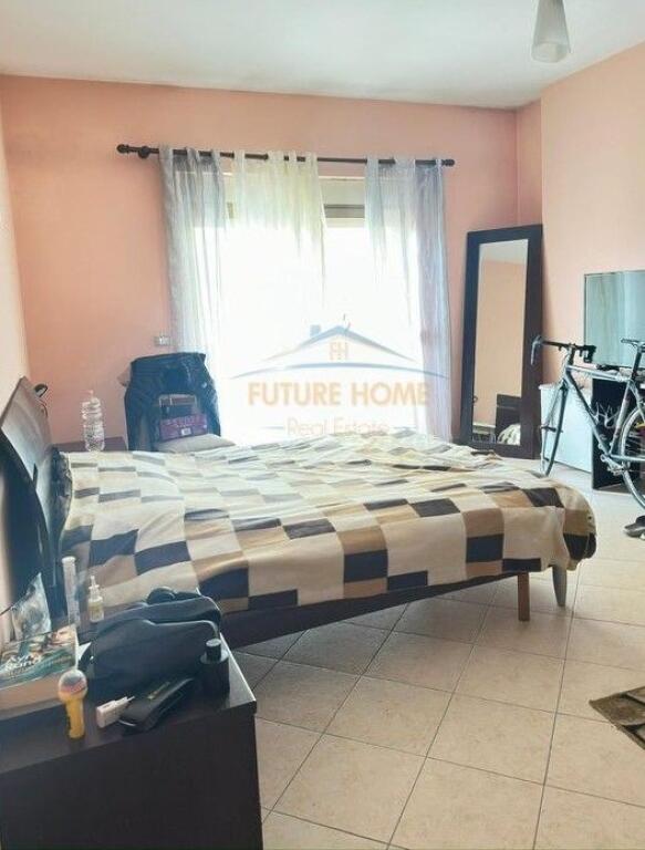 Shitet, Apartament 1+1, Rruga Riza Cerova