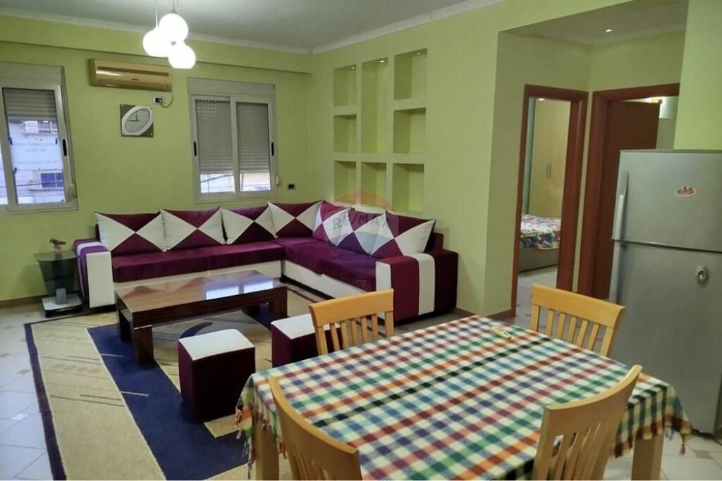 APARTAMENT 2+1 PER QIRA TEK BLLOKU I AMBASADAVE