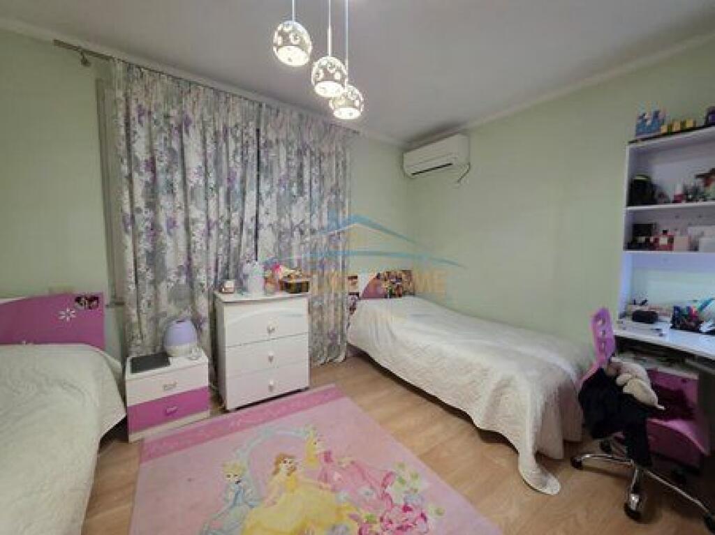 Rent, 2+1 Apartment with VERANDA on Kosovareve Street!