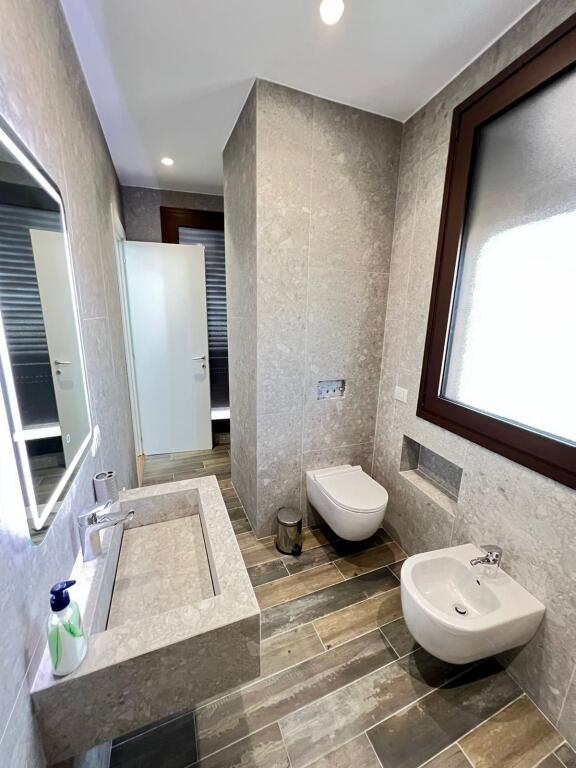 📣 SUPER DUPLEX FOR RENT 👉 Typology 2+1+2 📍Near the Center 🛣️ "Barrikadave" Street ✨