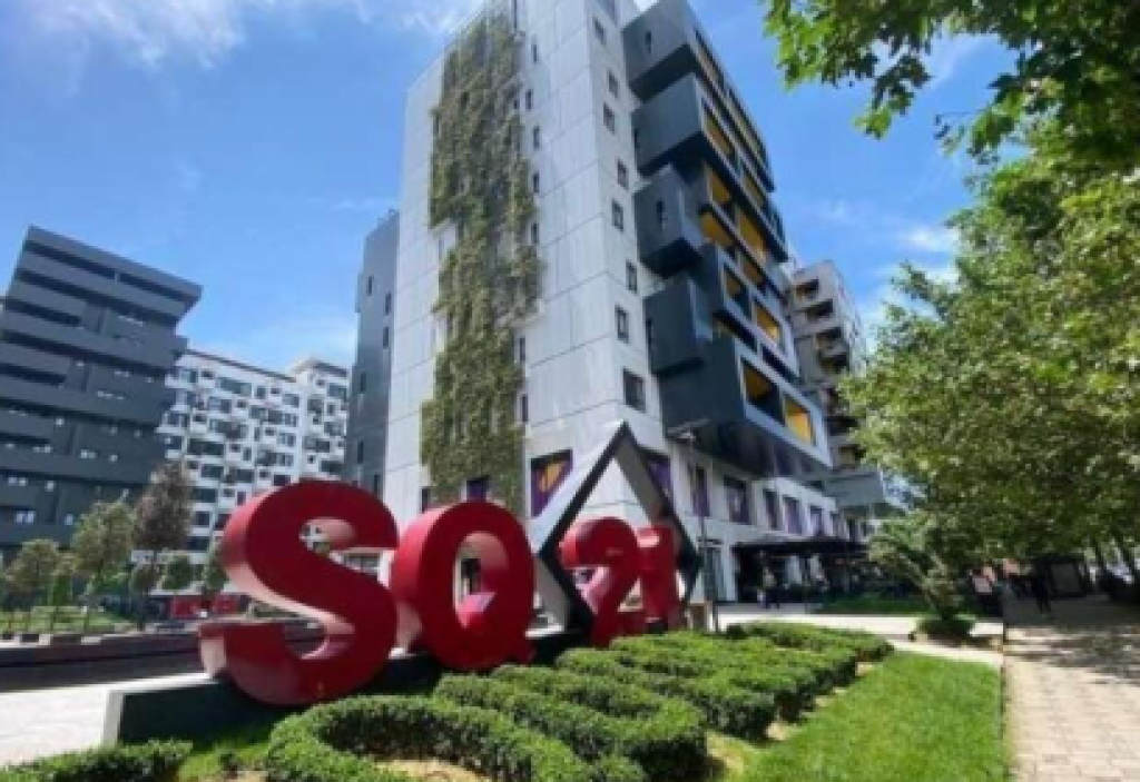 EXCLUSIVE PROPERTY FOR SALE – BUSINESS PREMISES - SQUARE 21