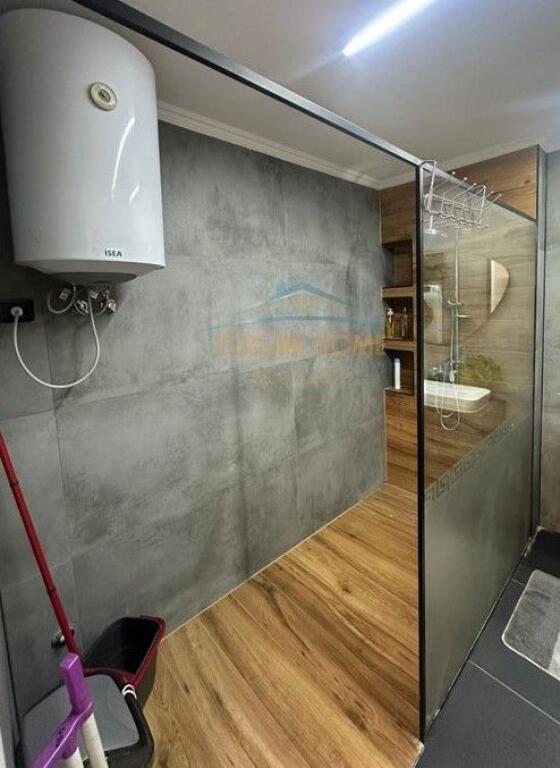 Rent, Apartment 2+1+2+PARKING SPACE, Brryl, Tirana.