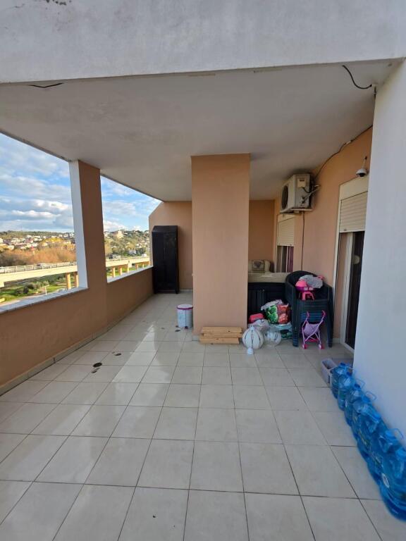 Apartament 3+1 me dy tualete ne plepa tek rotondo