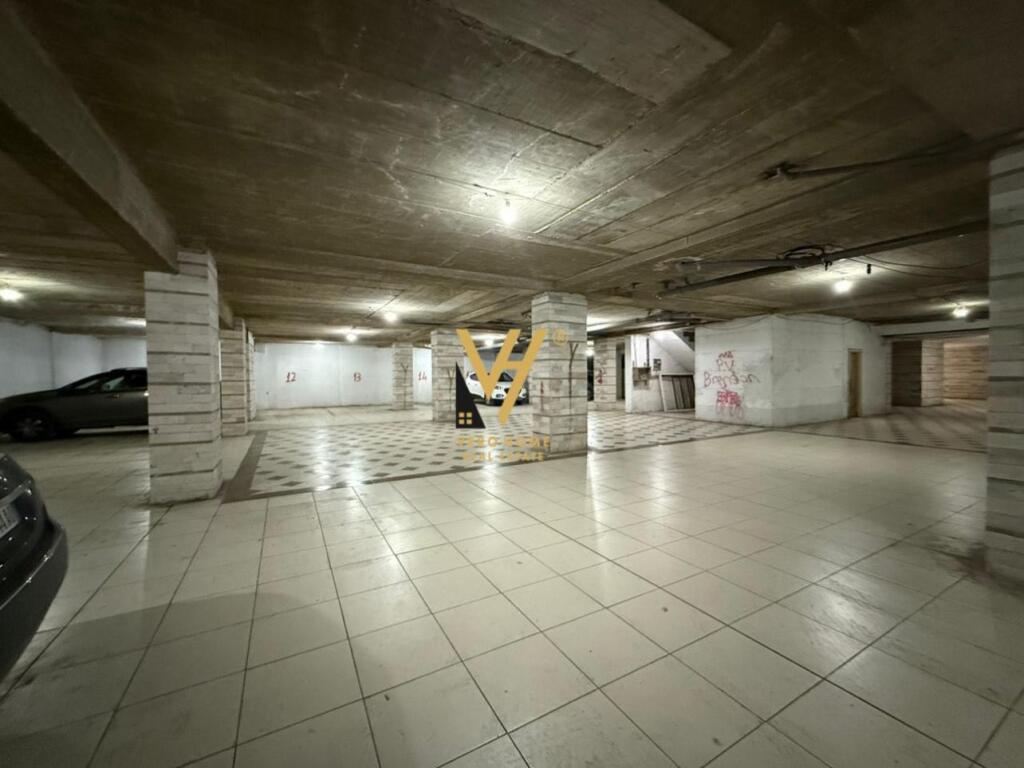 PARKING 1,500 M2 FOR RENT AT CASA ITALIA 4,500 EURO