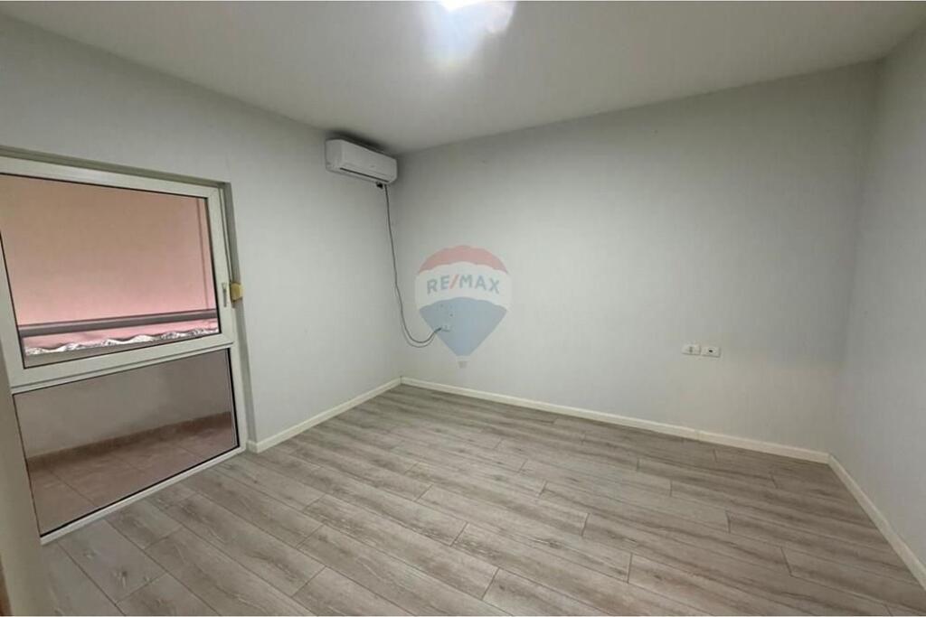 APARTAMENT 2+1 ME QIRA PER ZYRE