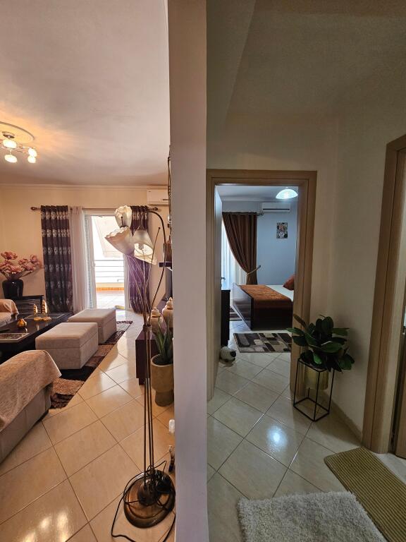 Shitet Apartament 2+1+2 ne Sarande 104m2