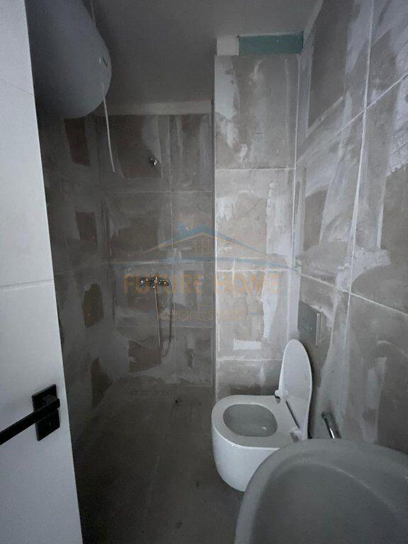 Shitet apartament 1+1 Farmacia 10