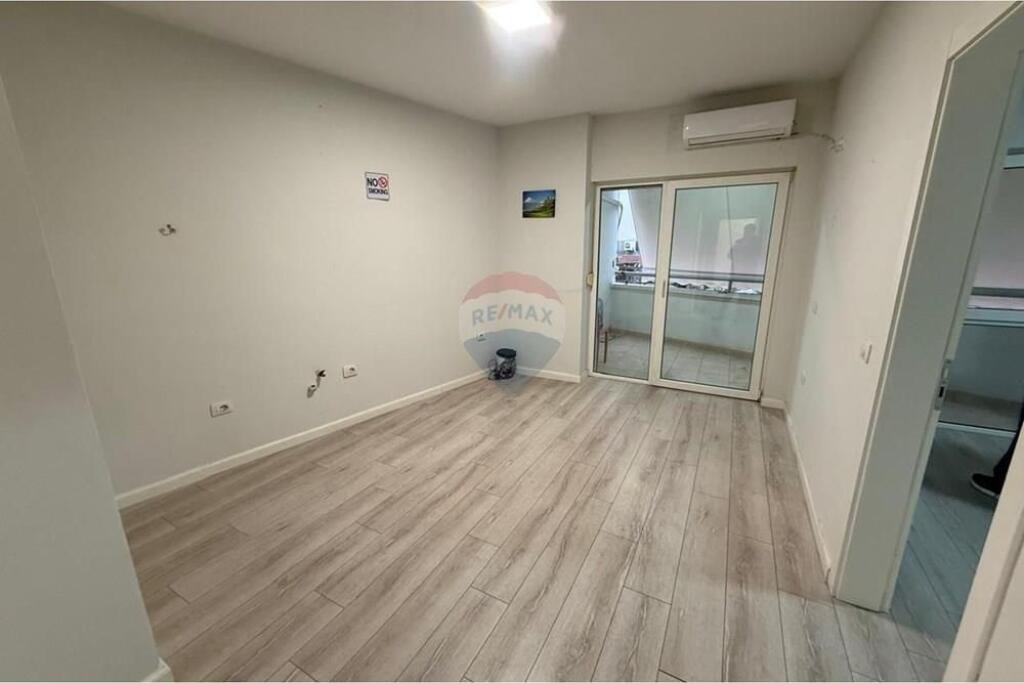 APARTAMENT 2+1 ME QIRA PER ZYRE