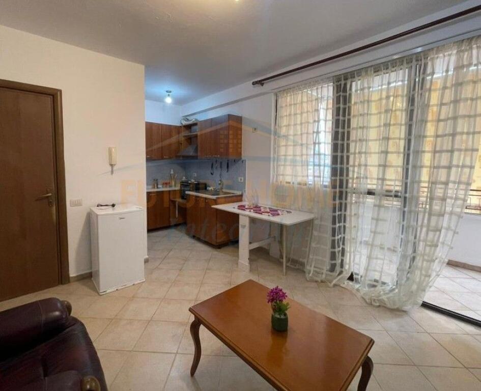 Qera, Apartament 1+1+2 Ballkone, Rruga e Elbasanit, Tiranë.
