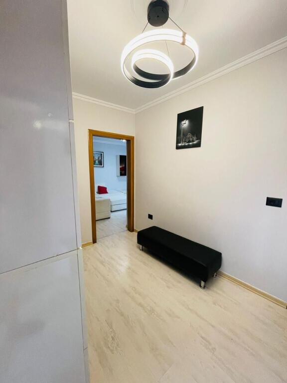 JEPET APARTAMENT ME QIRA 2+1 GARDA,LIQENI