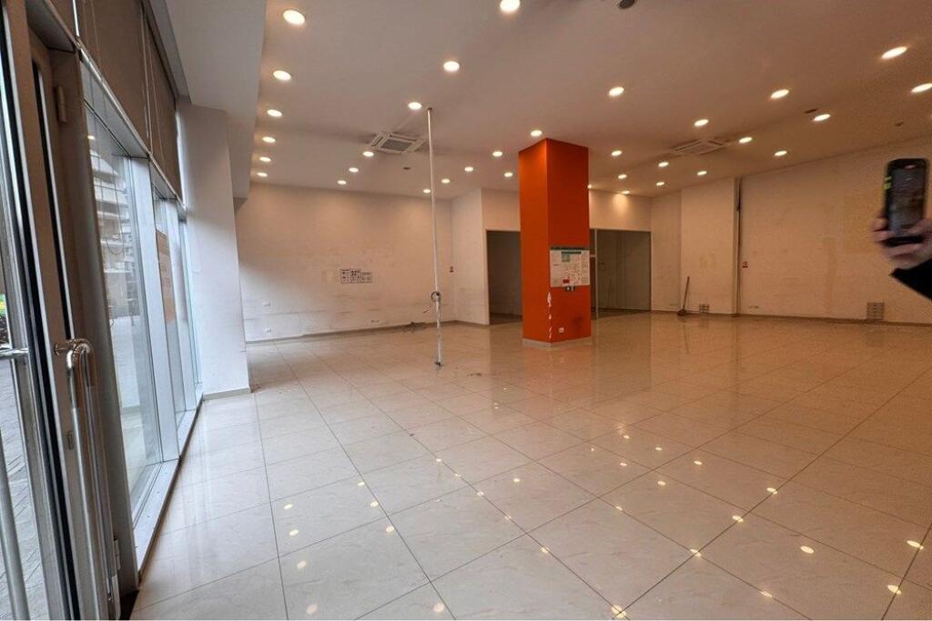 JEPET ME QIRA ZYRË / DYQAN NË KATIN 0