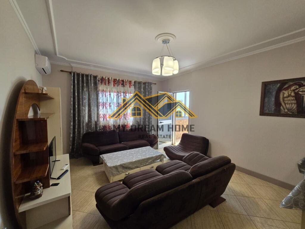 Apartament 2+1 Për Qera në Rrugën e re të Portit, Durrës
