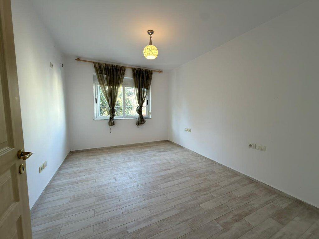 PRANE BULEVARDIT ZOGU I PARE, SHESIM APARTAMENT 2+1