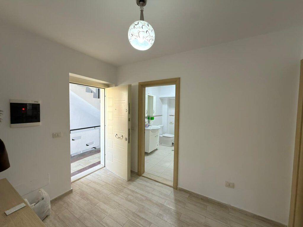 PRANE BULEVARDIT ZOGU I PARE, SHESIM APARTAMENT 2+1