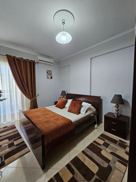 Shitet Apartament 2+1+2 ne Sarande 104m2