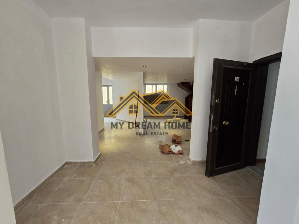 PAPAFINGO 3+1+2 ME GARAZH PER SHITJE !