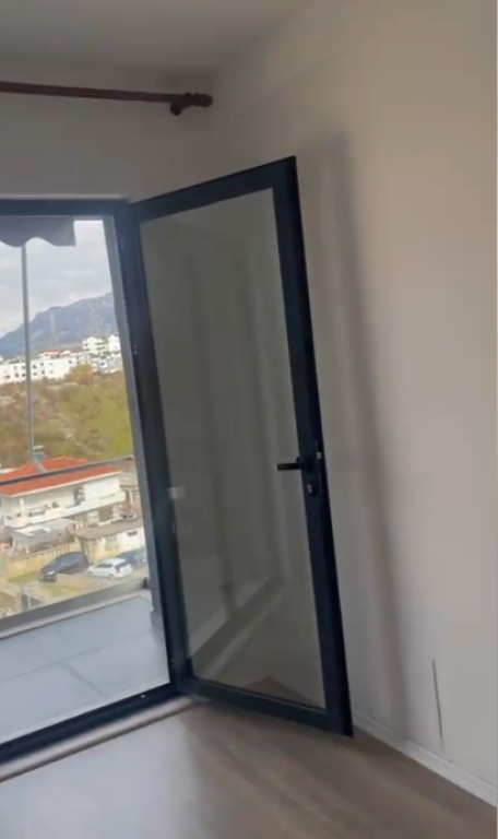 APARTAMENT ME QERA 2+1 5 MAJ 43.000 LEKE