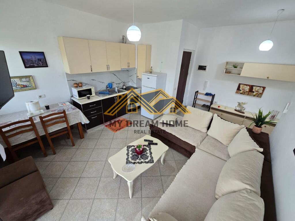 SHITET APARTAMENT 1+1 TE SHKEMBI KAVAJES!