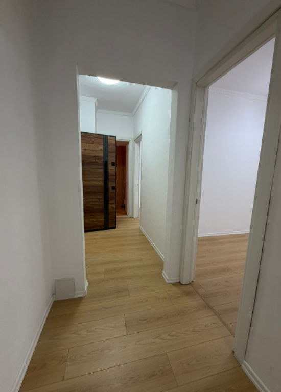 Shitet apartament 2+1 – Fresk, Rruga e Thesarit