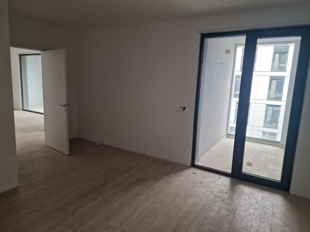Shitet apartament 3+1+2 tualete+post parkimin ne kompleksin "Akses Tirana" prane