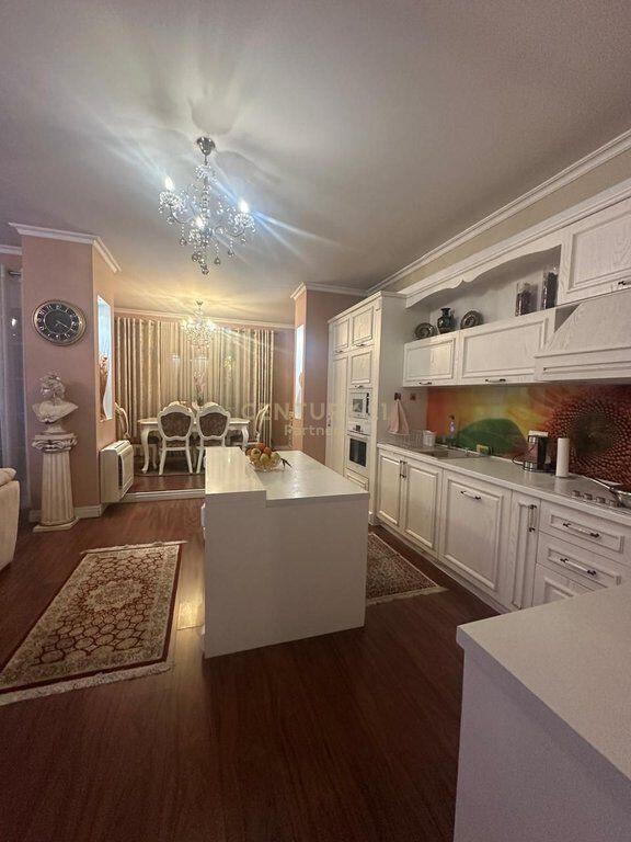 SHESIM SUPER APARTAMENT LUKS NË ZONËN E CASA ITALIA, Tiranë 2+1+2+ LAVANDERI +VERANDE