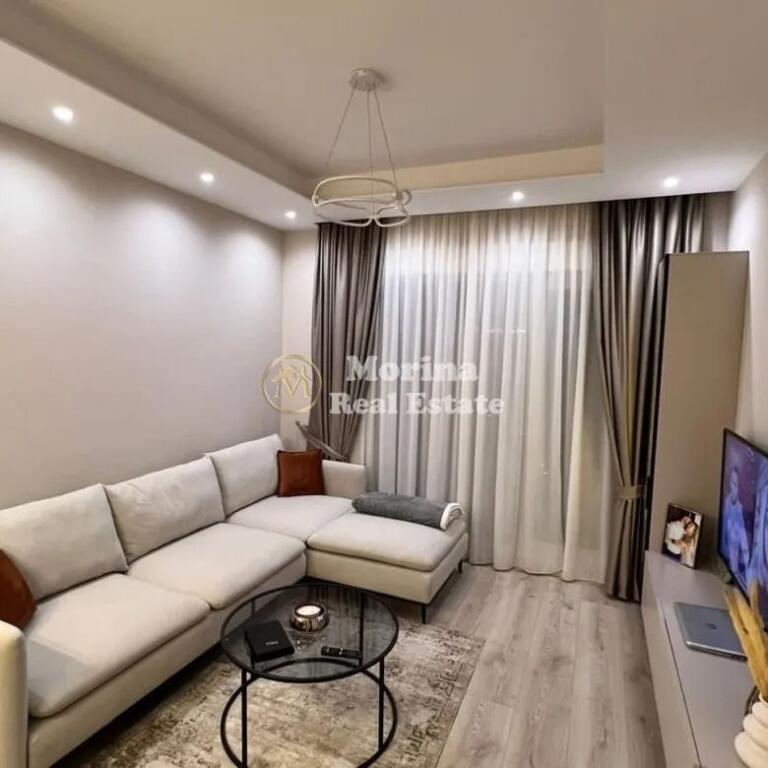 Qera | Apartament 2 + 1 | 21 Dhjetori | 800 €/muaj