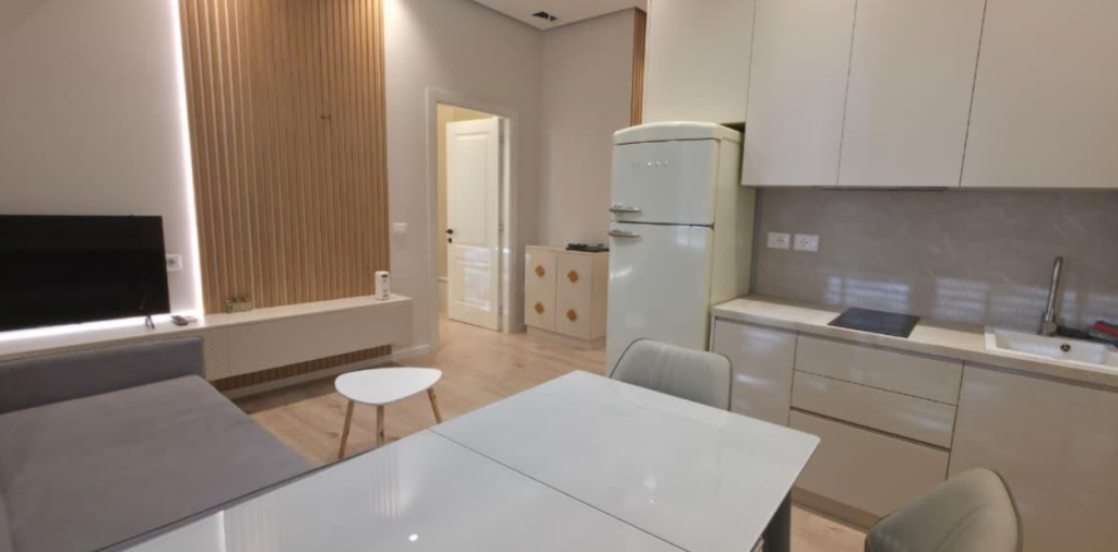 🏠 Appartamento 1+1 in affitto – Via Dibrës (vicino Hotel Stela)