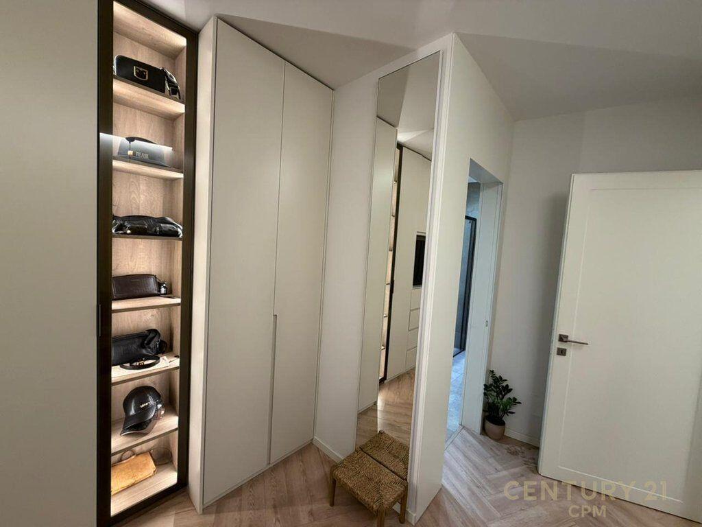 Shitet Apartament 3+1 – Rezidenca Lake View, Rruga e Kosovareve