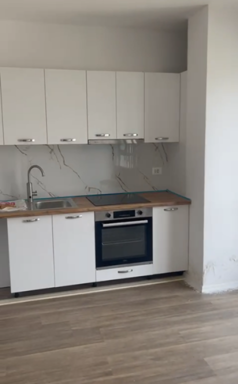 APARTAMENT ME QERA 2+1 5 MAJ 43.000 LEKE