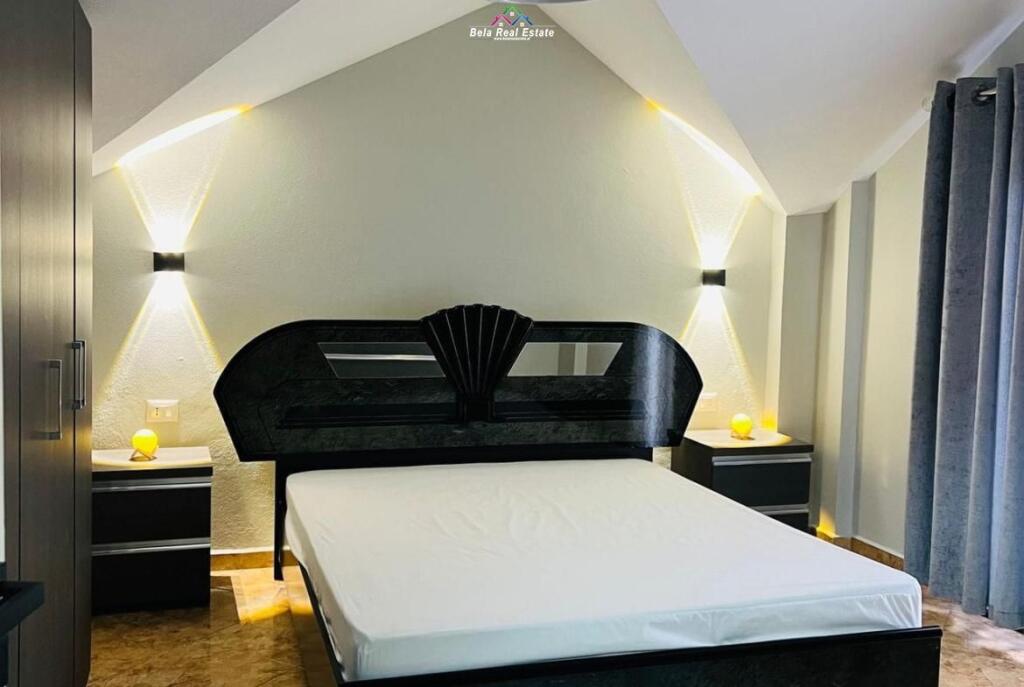 Appartamento In Affitto 2+1 Vicino Al Vecchio Parco (ID B221390) Tirana