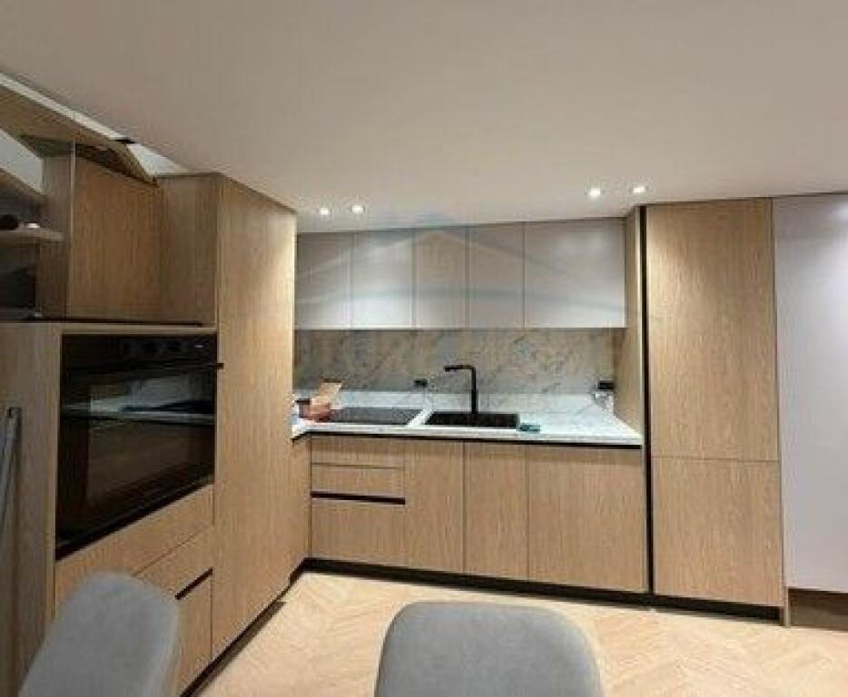 For rent, Duplex + PARKING SPACE, Golden Park.