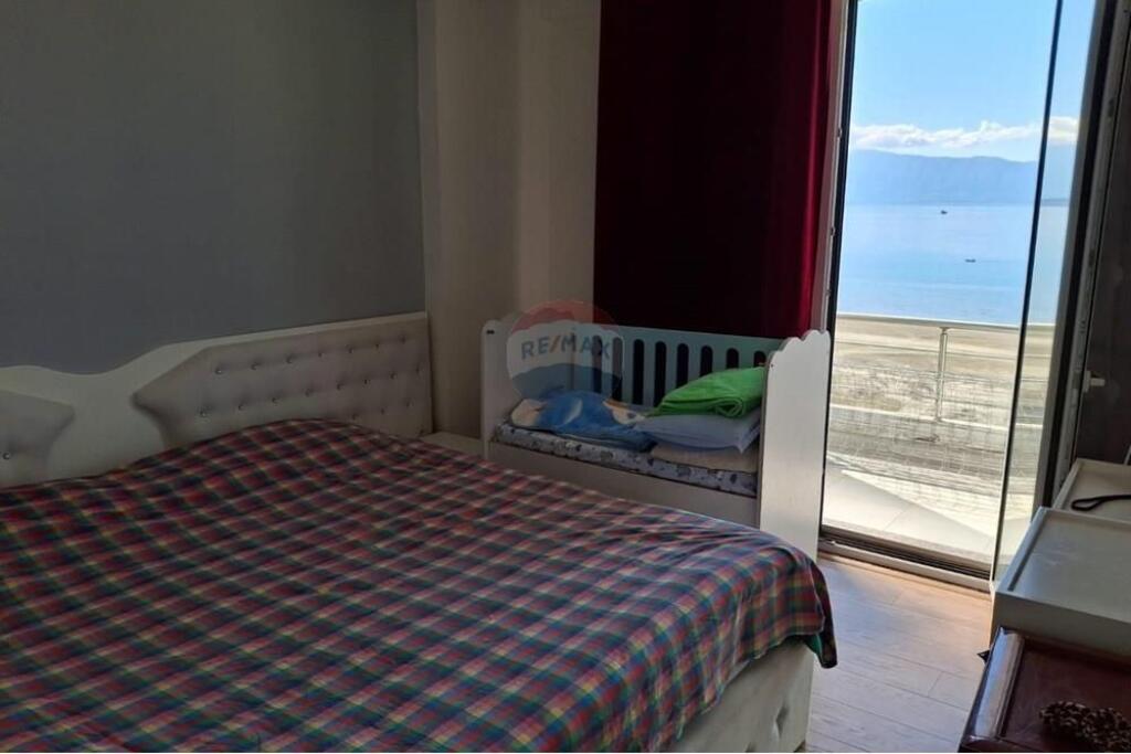 🏖️ Penthouse (Papafingo) për Shitje – Plazhi i Vjetër, Vlorë