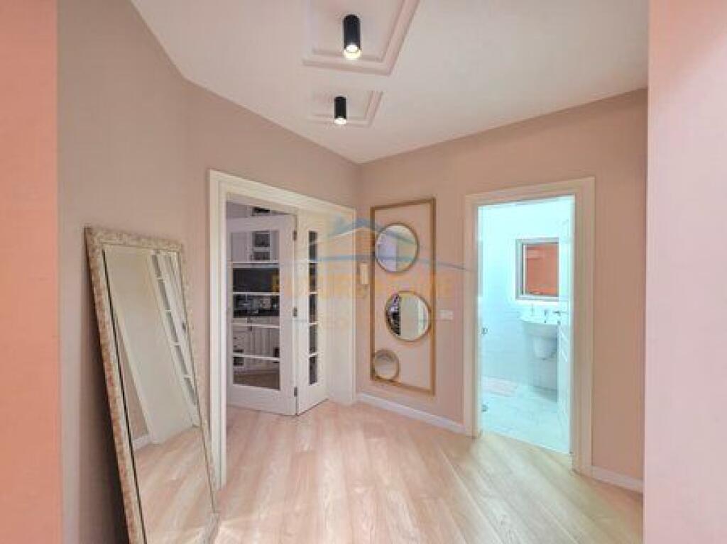 Rent, 2+1 Apartment with VERANDA on Kosovareve Street!