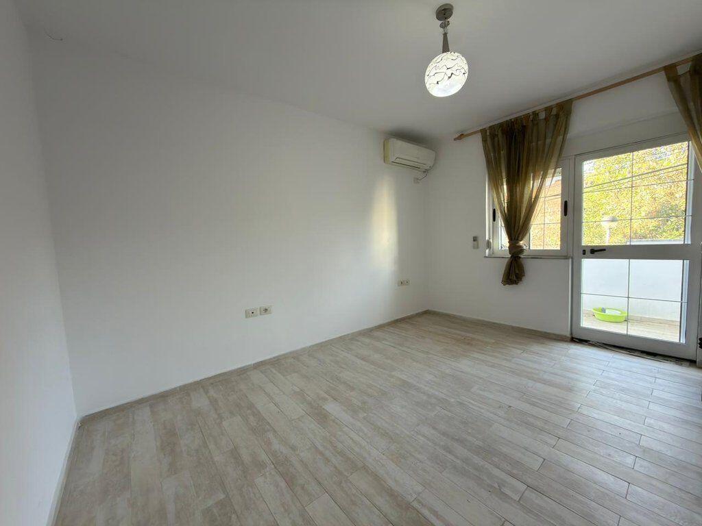 PRANE BULEVARDIT ZOGU I PARE, SHESIM APARTAMENT 2+1