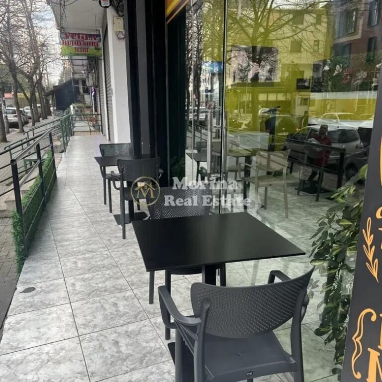 Shitje | Biznes Fast Food | Rruga 5 Maji | 11000 €