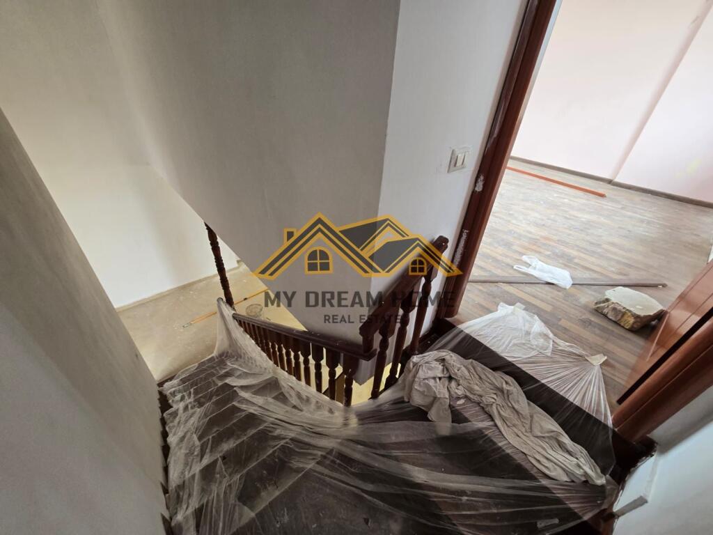 PAPAFINGO 3+1+2 ME GARAZH PER SHITJE !